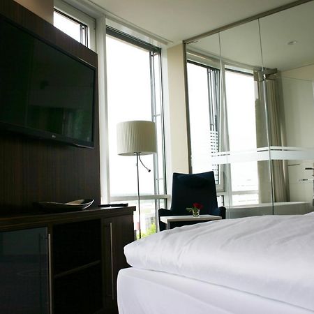 Business-Hotel Artes Кемниц Екстериор снимка